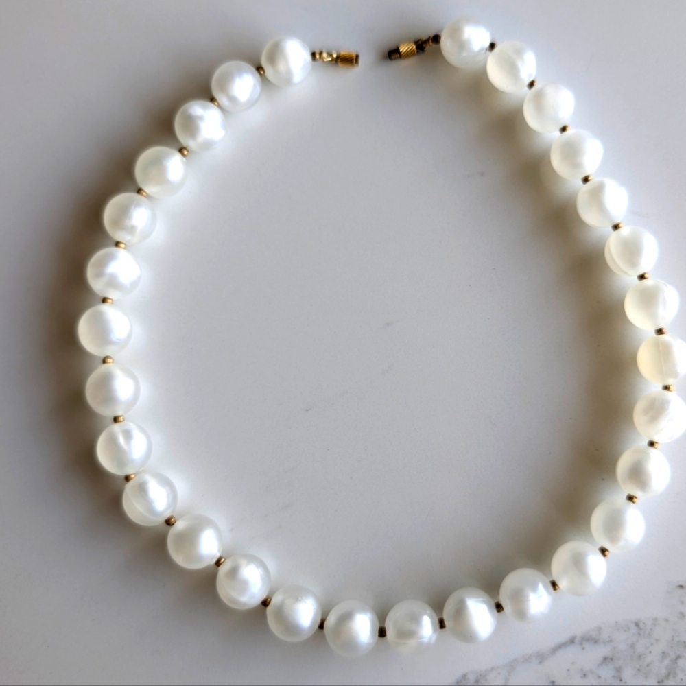 Moonglow Necklace, Vintage White Graduated Moonglow